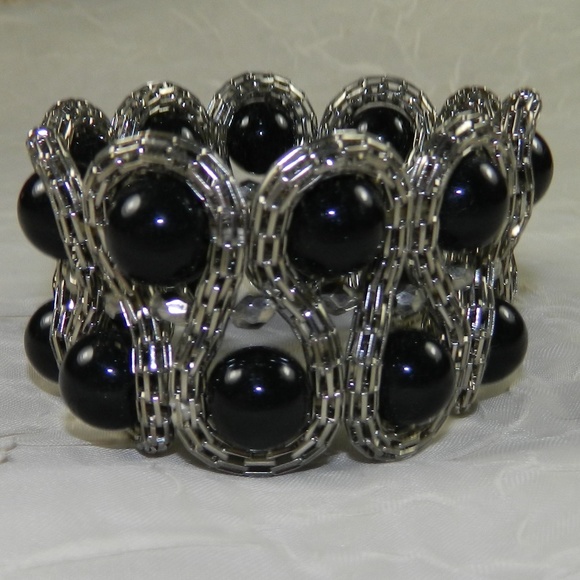 Bead Joy Jewelry - Black Bead and Silver mesh Bracelet